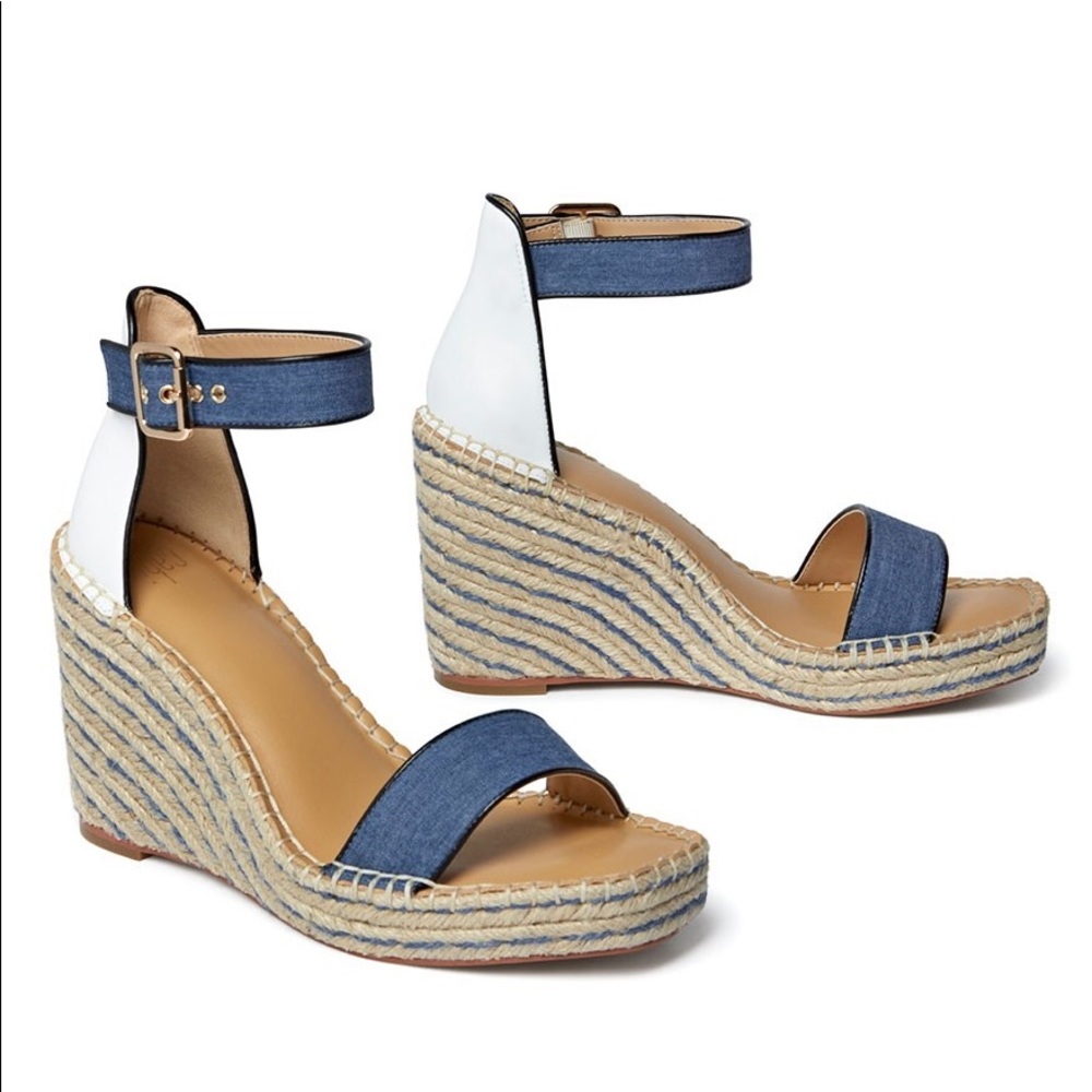 CAbi Parker wedge new in box!